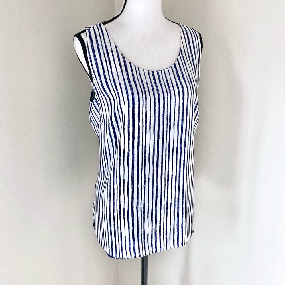 Chico's Reversible Sleeveless Tank – Navy Floral & Nautical Stripe Size L - Picture 7 of 13